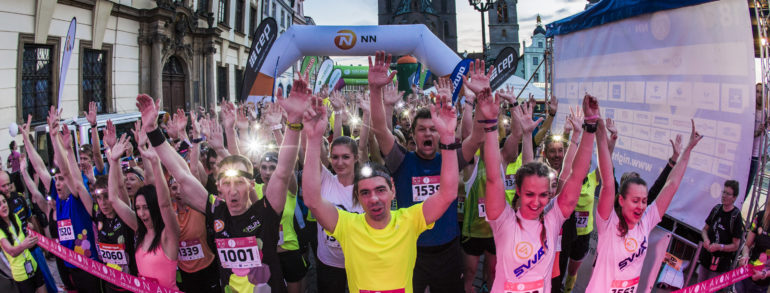 Účast při Night Run Hradec Králové mile překvapila